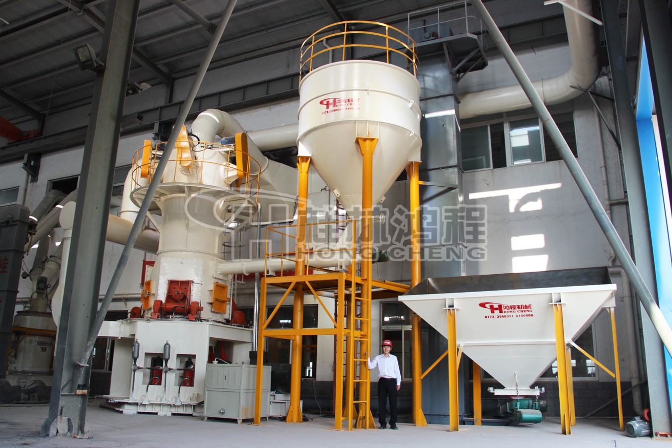 碳酸鈣生產(chǎn)線立磨全套磨粉機(jī)設(shè)備配置有那些,石灰石磨粉機(jī)，立磨，雷蒙磨，超細(xì)磨粉機(jī)