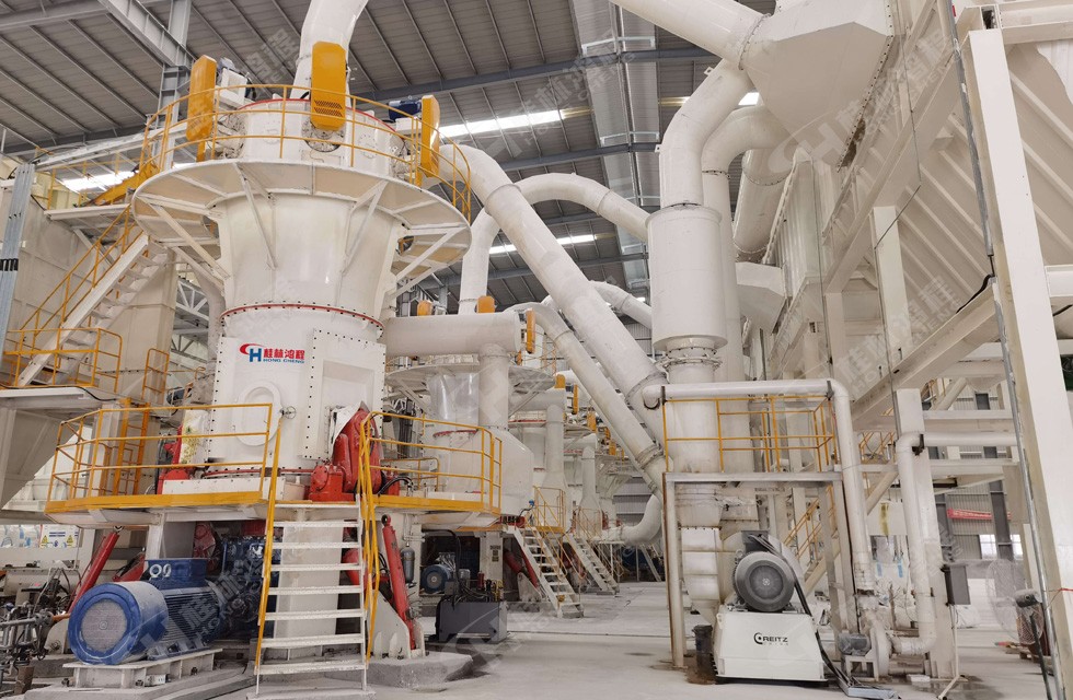 大型超細(xì)微粉磨機(jī)